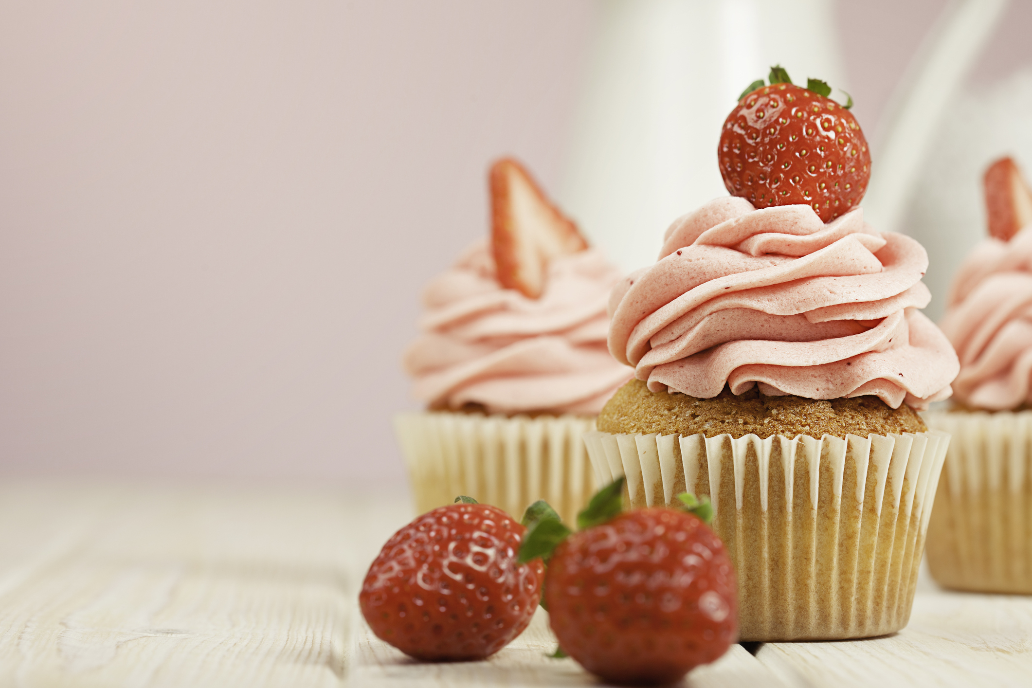 low carb strawberry cupcake